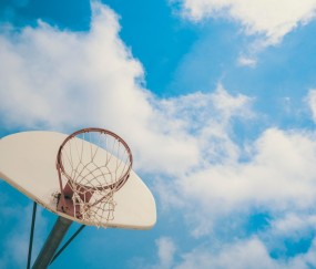 江苏队新球员庞峥麟哪所大学？答案：来宾市体校